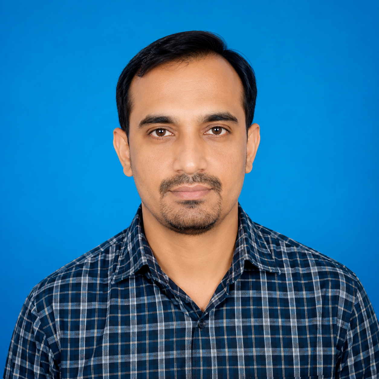 Dr. Ashutosh Deouskar